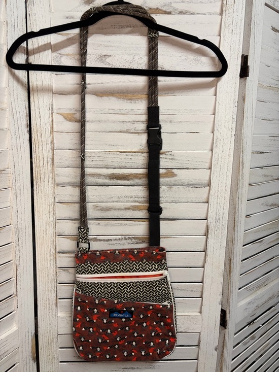 Kavu Handbags - Kavu Women’s Raccoon Print Keeper Crossbody Bag